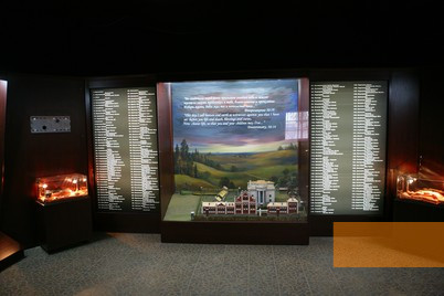 Bild:Nowogrodek, 2007, Blick in die Ausstellung im Regionalmuseum, Navahrudski histaritschna-krajaznautschi muzej