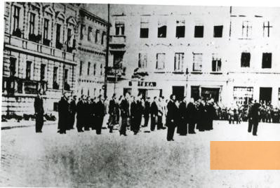 Bild:Bromberg, 9. September 1939, Erschießung polnischer Zivilisten auf dem Alten Markt,  Instytut Pamięci Narodowej