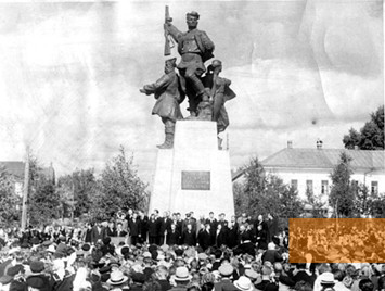 Bild:Ostaschkow, 31. August 1958, Einweihung des Denkmals für die Partisanen, Gorodskoe uprawlenie Ostaschkow 