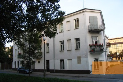 Bild:Kielce, 2006, Haus in der ul. Planty – Hauptschauplatz des Pogroms, Grzegorz Pietrzak