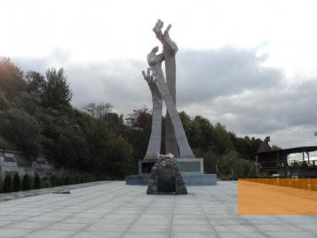 Bild:Palmnicken, 2010, Holocaustdenkmal, Iniziatiwa »Palmnicken-45«