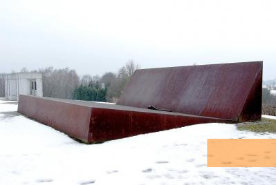Bild:Mauthausen, 2009, Das Denkmal der Bundesrepublik Deutschland von 1983, Ronnie Golz