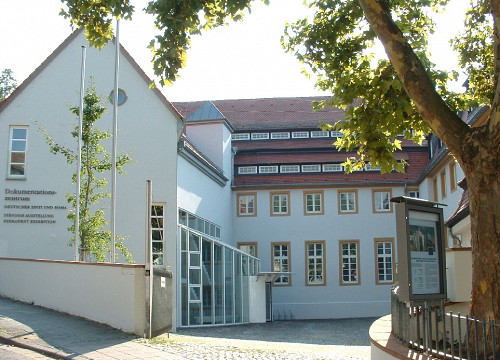 Heidelberg, 2003, Dokumentations- und Kulturzentrum deutscher Sinti und Roma, Dokumentationszentrum