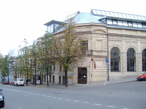 Wilna, 2004, Eingang zum 2001 eröffneten »Zentrum für Toleranz«, Stiftung Denkmal
