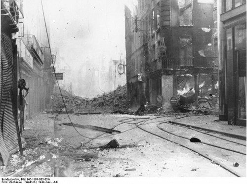 Caen, 1944, Zerstörungen in der Stadt, Bundesarchiv, Bild 146-1984-035-05A, Friedrich Zschäckel
