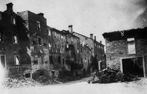 Montefiorino, o.D., Durch deutsche Truppen zerstörte Burg nach der Niederschlagung der Partisanenrepublik, Comune di Montefiorino