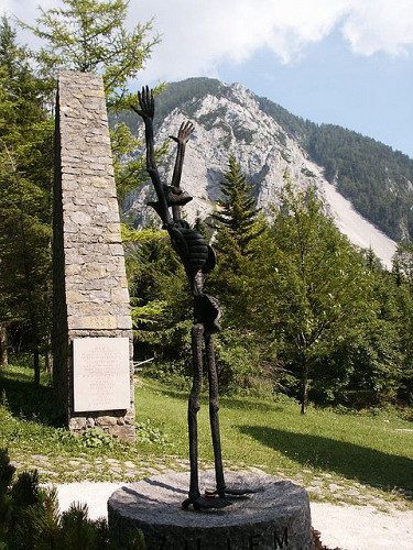 Am Loiblpass, 2006, Statue vom Bildhauer Jože Bertoncelj, Daniel Magnfält