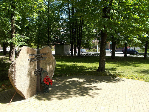 Bobruisk, 2013, Denkmal für »Gerechte unter den Völkern«, avner