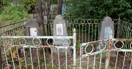 Gomel, 2016, Alte Grabsteine auf dem jüdischen Friedhof, padolski.livejournal.com