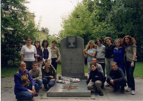 Brest, um 2004, Gedenktafel für die Holocaustopfer auf dem ehemaligen Ghettogebiet, Ilja Altmann