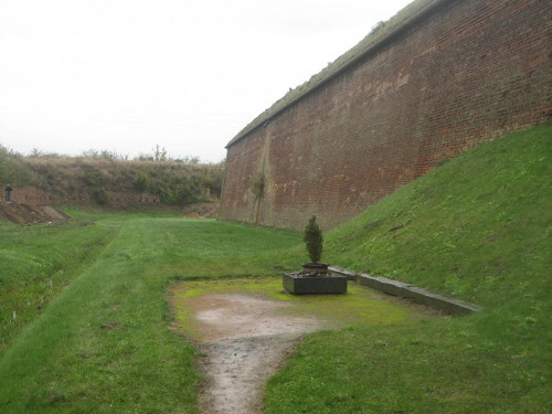 Theresienstadt, 2009, Hinrichtungsplatz in der Kleinen Festung, Stiftung Denkmal, Adam Kerpel-Fronius