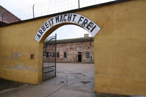 Theresienstadt, 2009, Eingang zum Haftbereich in der Kleinen Festung, Stiftung Denkmal, Anja Sauter