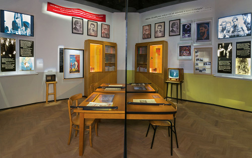 Warschau, 2014, Ansicht der Dauerausstellung: »Nachkriegsjahre«, Muzeum Historii Zydów Polskich POLIN, M. Starowieyska, D. Golik
