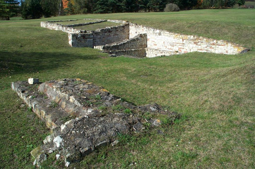 Lidice, 2000, Ruinen des ehemaligen Dorfes, Památník Lidice