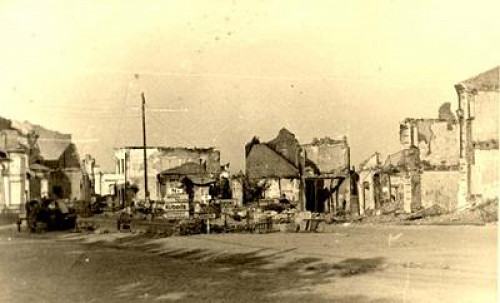 Balti, 1941, Zerstörte Häuser nach dem deutsch-rumänischen Angriff, Yad Vashem