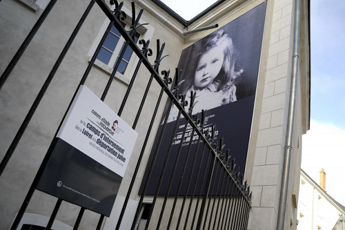 Orléans, 2011, Fassade des Erinnerungsmuseum der Kinder des Vel d´Hiv, CERCIL