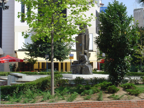 Larissa, 2004, Platz der Jüdischen Märtyrer des Holocaust, Alexios-Nikolaos Menexiadis.