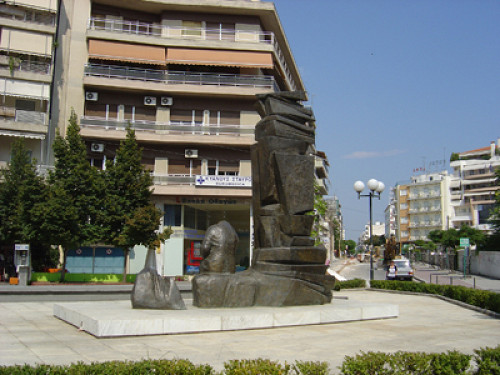Larissa, 2004, Rückseite des Holocaustdenkmals, Alexios Menexiadis
