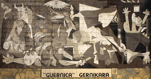 Gernika, 2009, Kopie des Picasso-Werks als Wandgemälde mit der Forderung »>Guernica< nach Gernika«, wikipedia.org, Papamanila