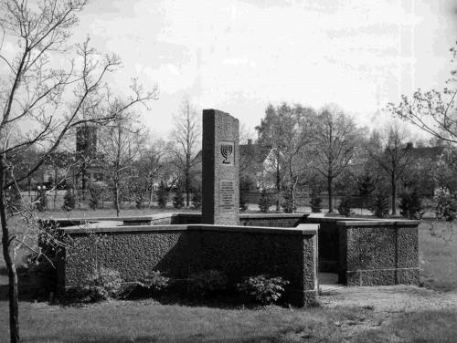 Oslo, 1950er Jahre, Denkmal für die ermordeten Juden Oslos und Südnorwegens auf dem jüdischen Friedhof, Norges Hjemmefrontmuseum