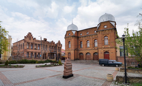 Kropywnyzkyj, o.D., Synagoge und Gedenkstein, Objedinennaja ewrejskaja obschtschina ukrainy