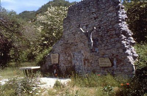 Monte Sole, 2000, Ruinen des Dorfes Caprara, Parco Storico di Monte Sole