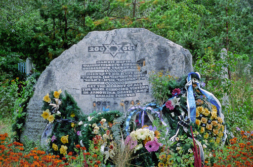 Lemberg, 2004, Denkmal für die Opfer des Lagers Janowska, Ilja Kabantschyk