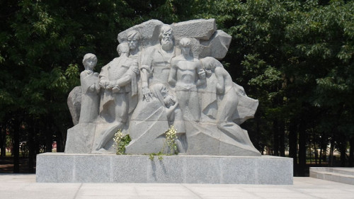 Krasnodar, 2013, Denkmal für die Opfer des Faschismus, Yad Vashem, Inna Martiskovskaya