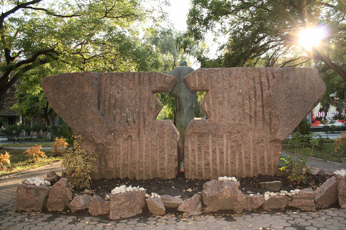 Kischinau, 2012, Rückansicht des Ghettodenkmals, Stiftung Denkmal