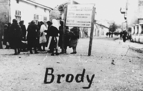 Brody, um 1942/43, Eingang zum Ghetto, gemeinfrei