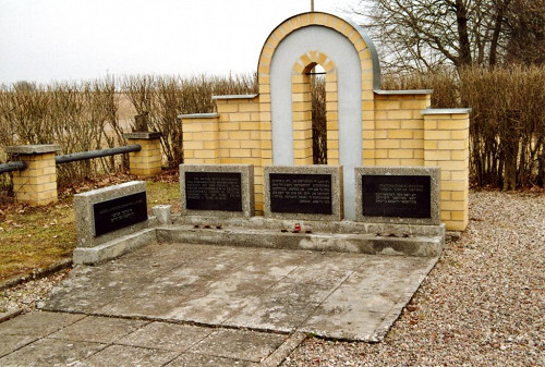 Jurburg, 2009, Das Denkmal für die ermordeten Juden auf dem jüdischen Friedhof, Stiftung Denkmal