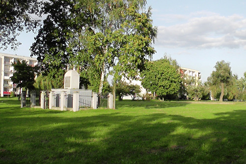 Ciechanów, 2010, Lage des Gedenksteins auf dem Gelände des ehemaligen Neuen Jüdischen Friedhofs, Sławomir Topolewski