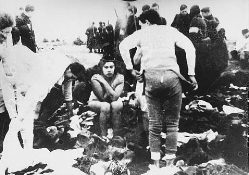Libau, 15. bis 17. Dezember 1941, Jüdinnen werden gezwungen, sich vor ihrer Erschießung auszuziehen, BStU