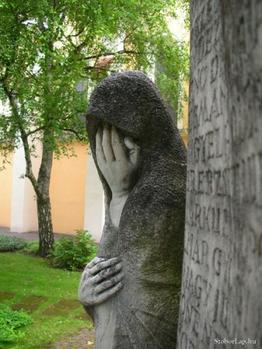Siófok, 2009, Denkmal für die Opfer des Zweiten Weltkrieges, www.szoborlap.hu, Ádám Szatmári