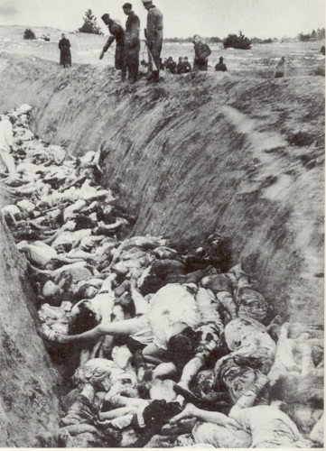 Biķernieki, vermutlich 1941, Massengrab mit ermordeten Juden, Landesarchiv NRW Staatsarchiv Münster