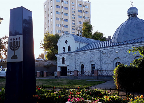 Jassy, 2019,  Das Denkmal vor der Großen Synagoge, Stiftung Denkmal