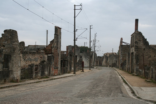 Oradour-sur-Glane, 2009, Straße im zerstörten Dorf, Alain Devisme