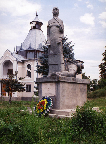 Pepeni, 2005, Denkmal für die ermordeten Juden, Stiftung Denkmal