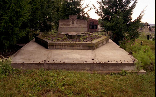 Soroca, 2005, Denkmal für die bei der Deportation ums Leben gekommenen Juden, Stiftung Denkmal