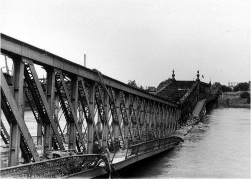 Kehl,1940, Gesprengte Rheinbrücke bei Kehl, Bundesarchiv, Bild 121-0476, k.A.