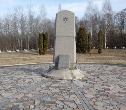 Riwne, o.D., Denkmal bei Sosonki, Objedinennaja ewrejskaja obschtschina ukrainy