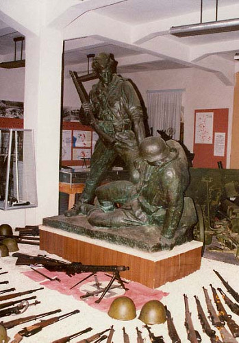 Gjirokastra, 1994, Ausstellung zum Partisanenkampf, Galen R. Frysinger