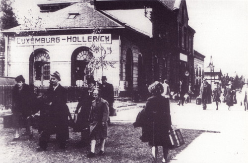 Luxemburg-Hollerich, September 1942, Zwangsumsiedler am Bahnhof Hollerich, Archiv Musée National de la Résistance