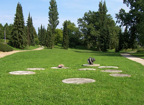 Sissek, 2006, Massengrab für Kinder am Friedhof Viktorovac, Stiftung Denkmal, Stefan Dietrich