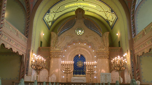 Subotica, 2018, Ansicht des Altars in der Synagoge, Pannon RTV