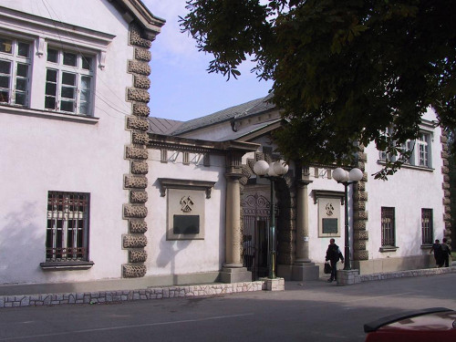 Bor, o.D., Verwaltungsgebäude der Firmenzentrale der Bergwerksgesellschaft Bor, Silvja Kravic