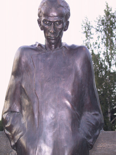 Bor, o.D., Denkmal für den Dichter Miklós Radnóti, Silvja Kravic