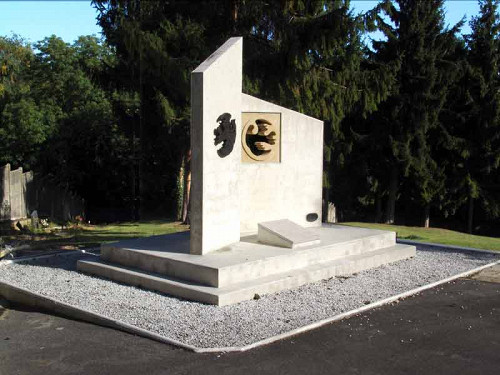 Clermont-de-l'Oise, o.D., Denkmal am Friedhof, Musée Theillou