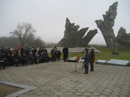 Kaunas, 2011, Bei der Einweihung der Gedenktafel für die ermordeten Juden aus Berlin, Stiftung Denkmal