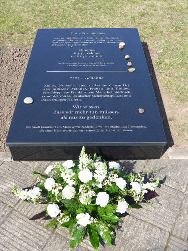 Kaunas, 2018, Gedenkstein in Erinnerung an ermordete Juden aus Frankfurt am Main, Brüder-Schönfeld-Forum e.V.